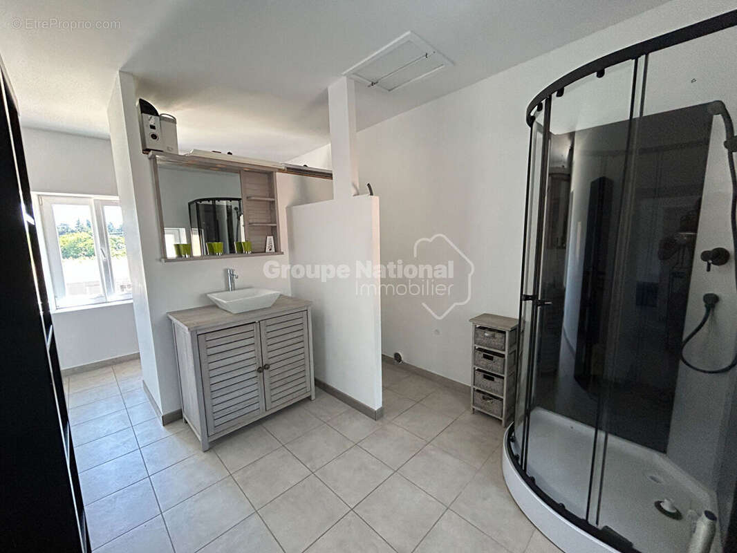 Maison à L&#039;ISLE-SUR-LA-SORGUE