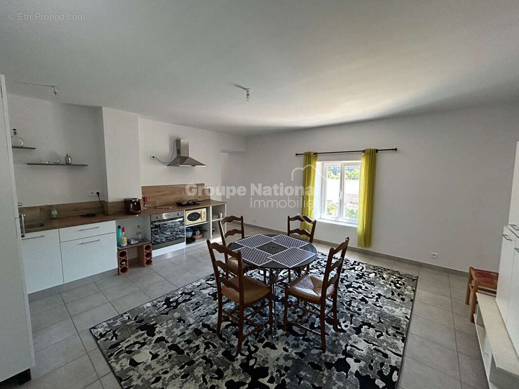 Maison à L&#039;ISLE-SUR-LA-SORGUE