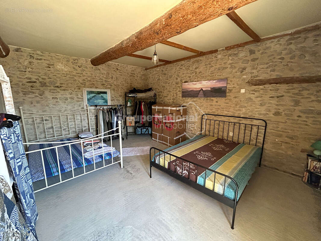 Maison à L&#039;ISLE-SUR-LA-SORGUE