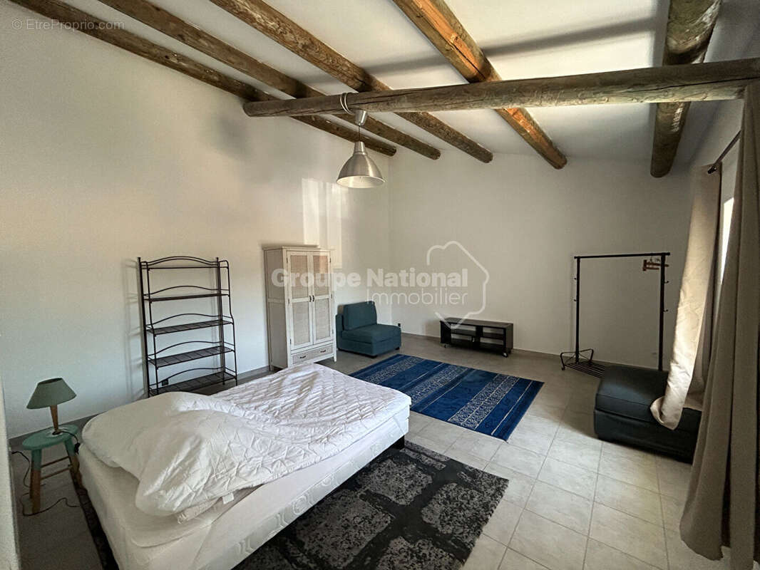 Maison à L&#039;ISLE-SUR-LA-SORGUE