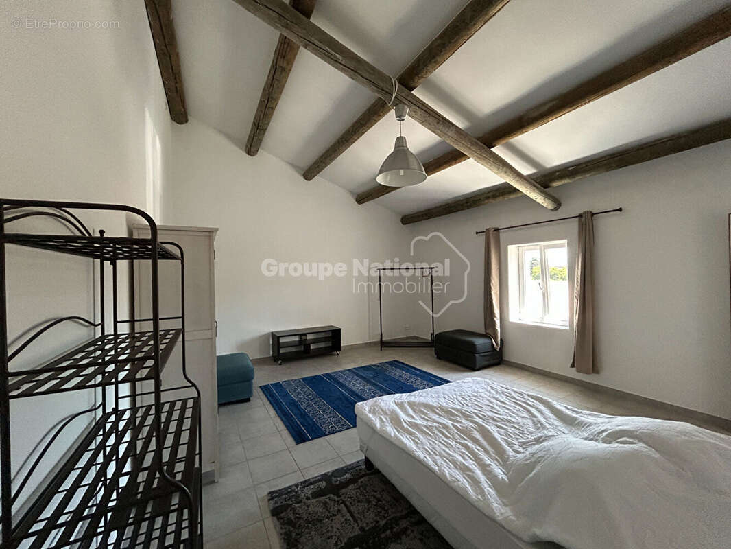 Maison à L&#039;ISLE-SUR-LA-SORGUE