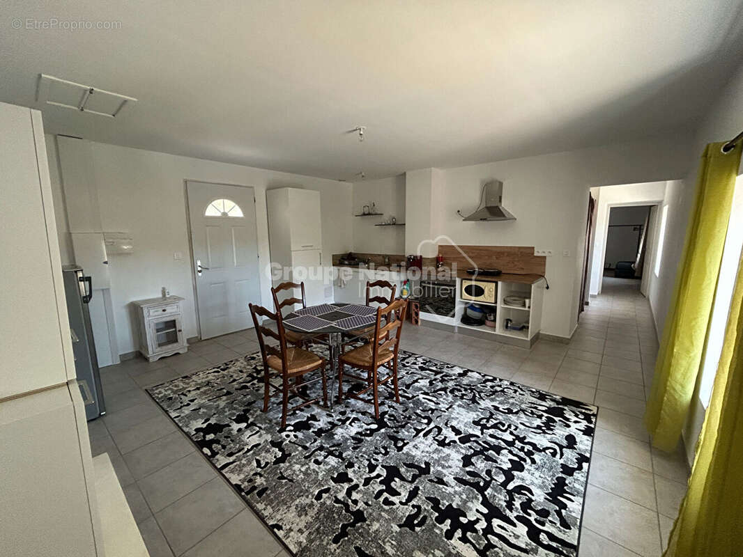 Maison à L&#039;ISLE-SUR-LA-SORGUE