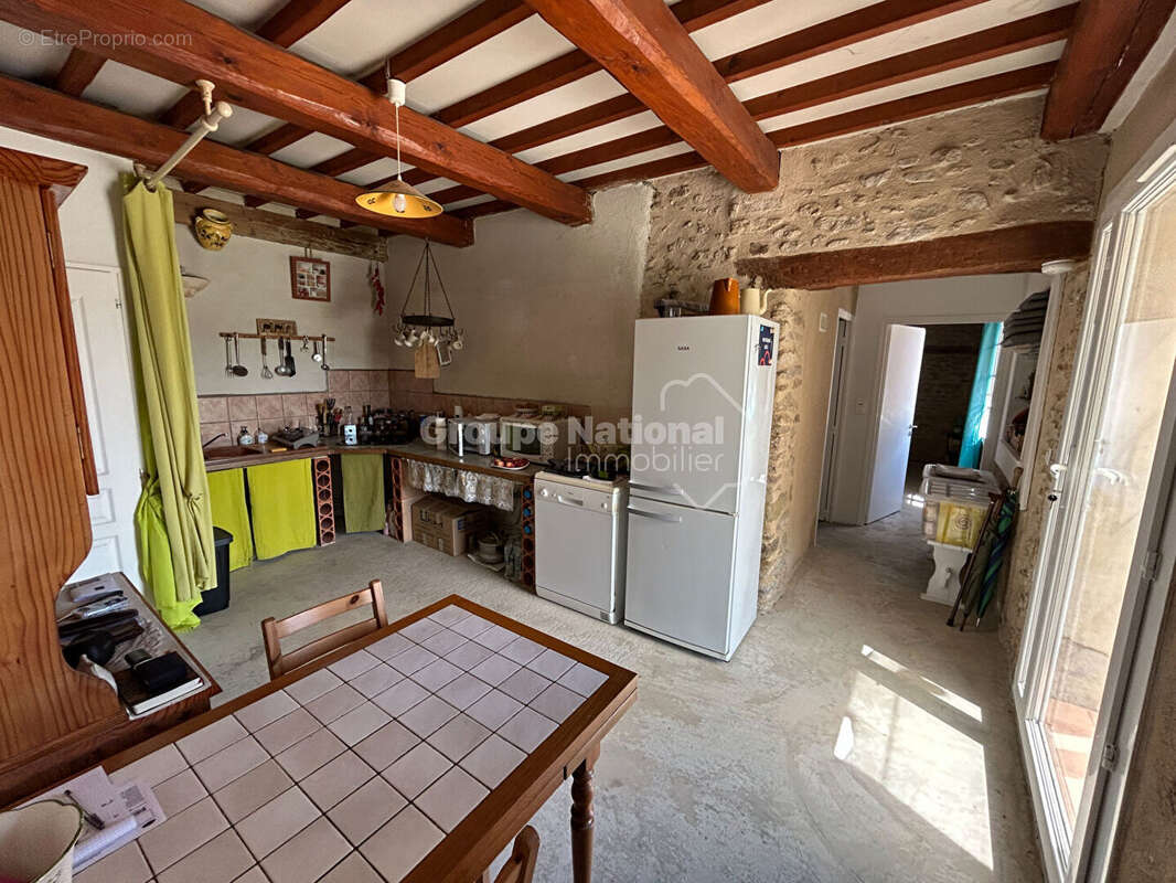 Maison à L&#039;ISLE-SUR-LA-SORGUE