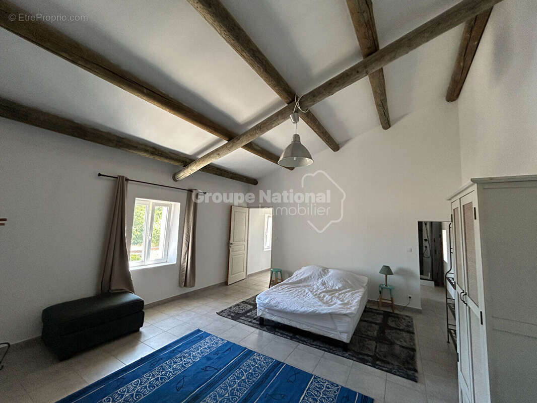 Maison à L&#039;ISLE-SUR-LA-SORGUE