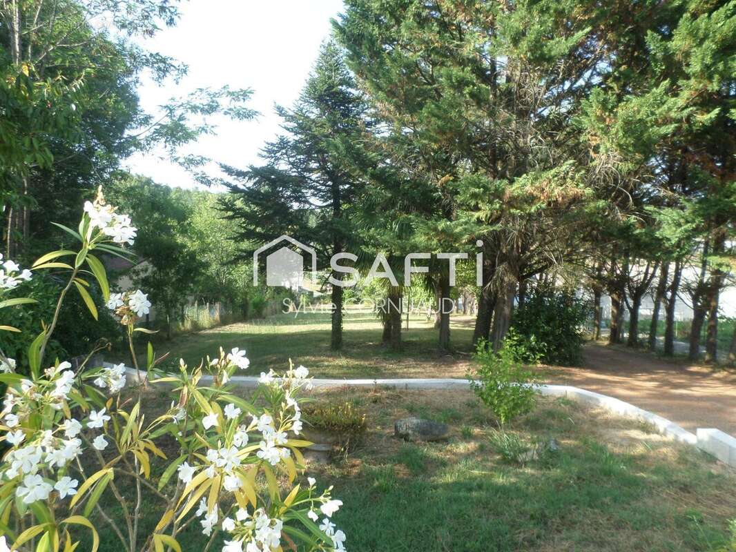 Photo 3 - Maison à LA CHAPELLE-DES-POTS