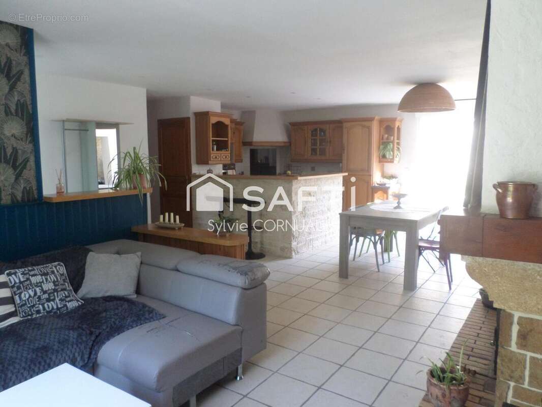 Photo 4 - Maison à LA CHAPELLE-DES-POTS