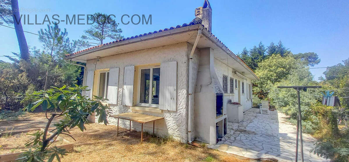 Maison à VENDAYS-MONTALIVET