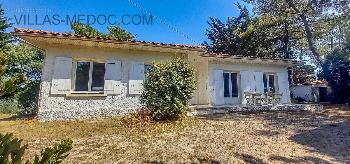 Maison à VENDAYS-MONTALIVET