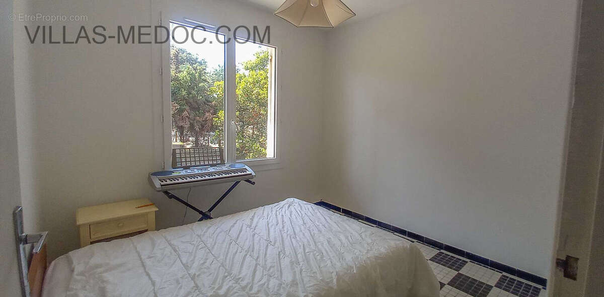 Maison à VENDAYS-MONTALIVET