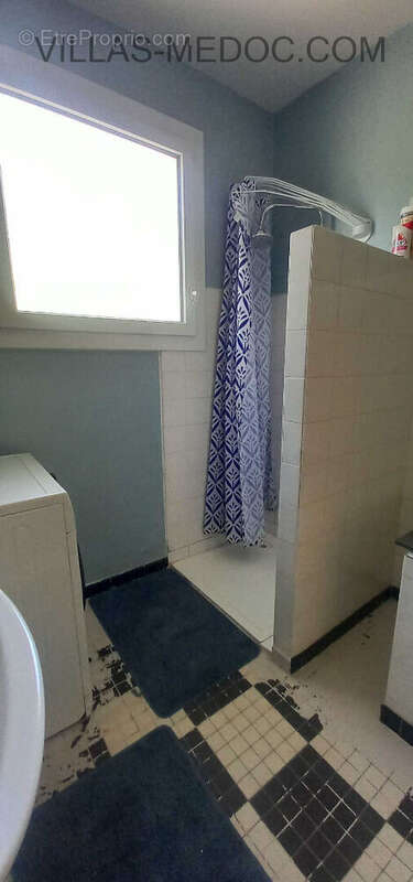 Maison à VENDAYS-MONTALIVET