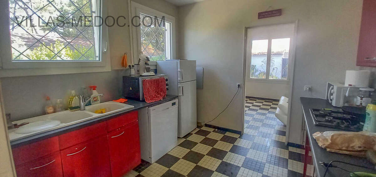 Maison à VENDAYS-MONTALIVET