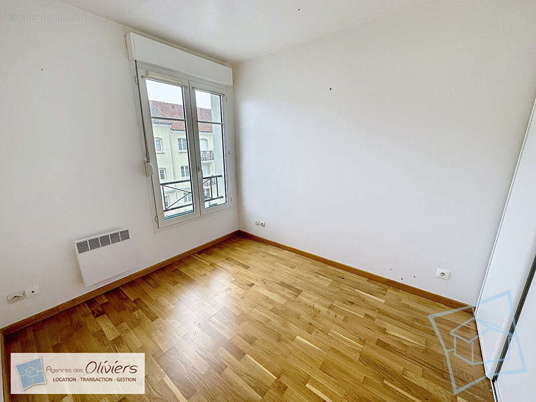 Appartement à VOISINS-LE-BRETONNEUX