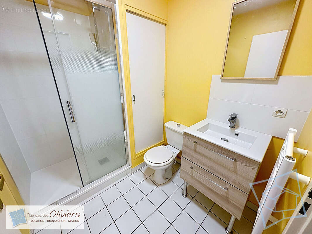 Appartement à VOISINS-LE-BRETONNEUX