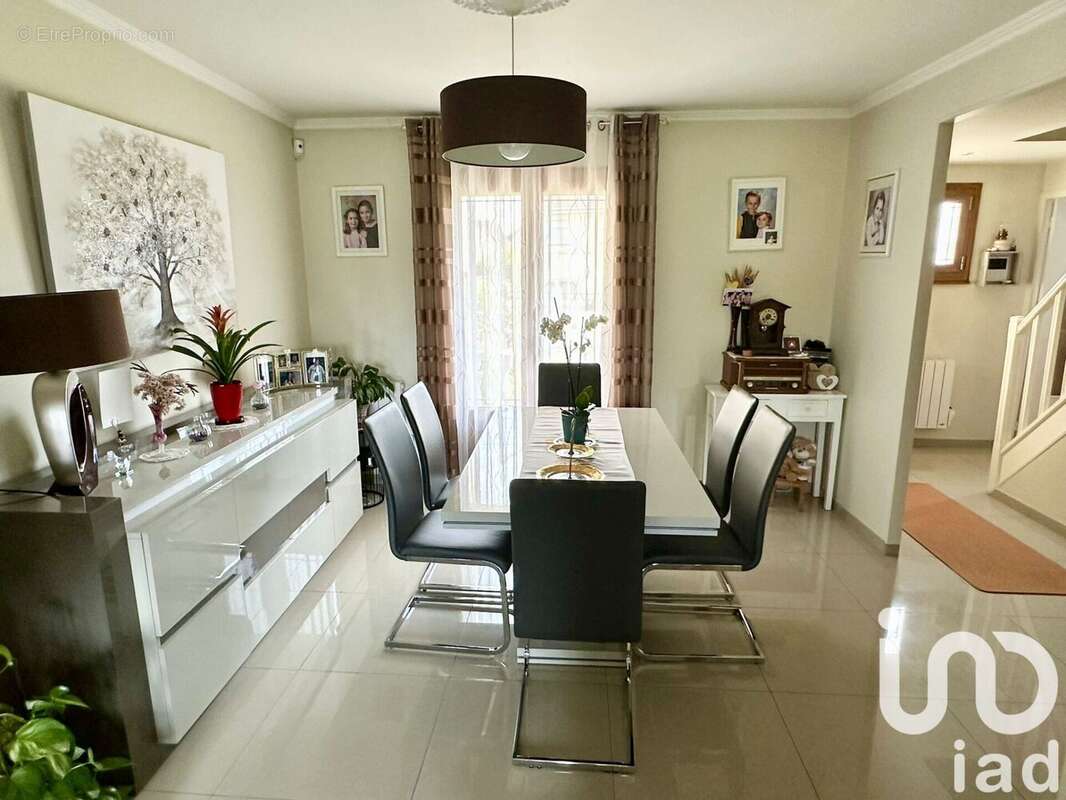 Photo 2 - Maison à VILLEPINTE