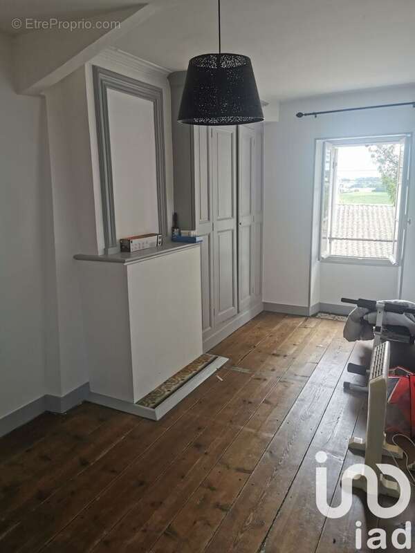 Photo 8 - Maison à SAINT-GENES-DE-BLAYE