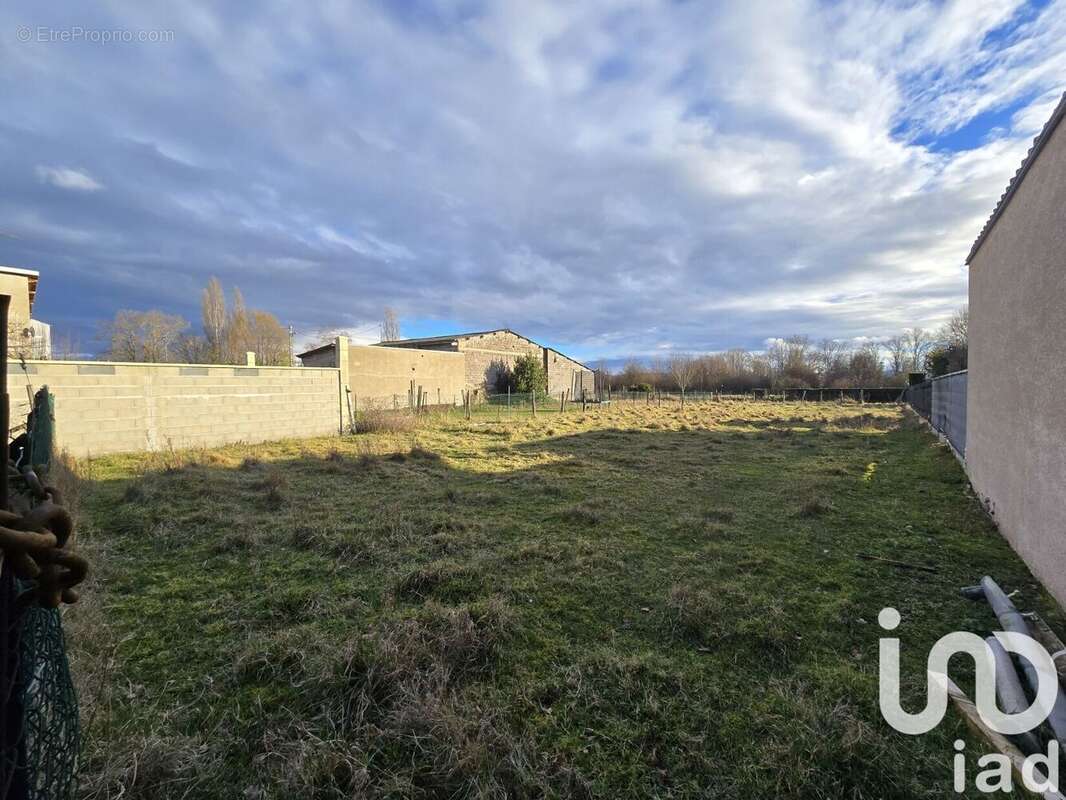 Photo 2 - Terrain à LEZOUX