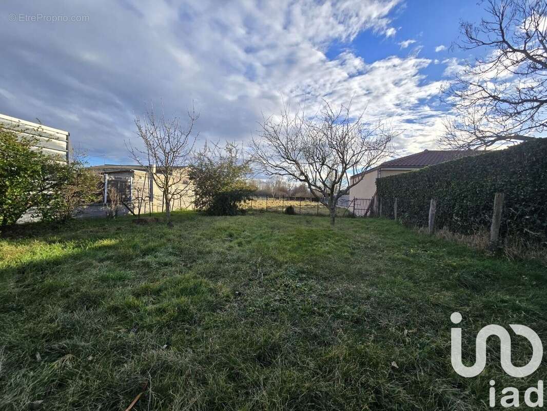 Photo 4 - Terrain à LEZOUX
