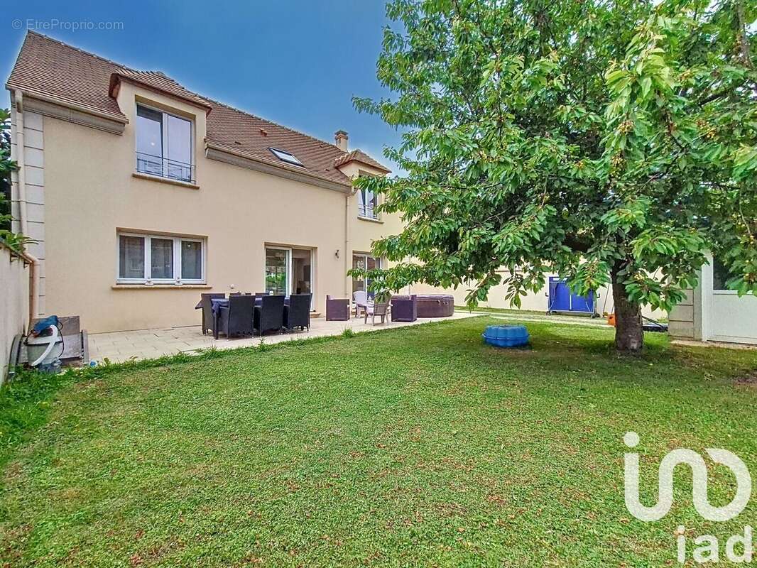 Photo 6 - Maison à LES CLAYES-SOUS-BOIS