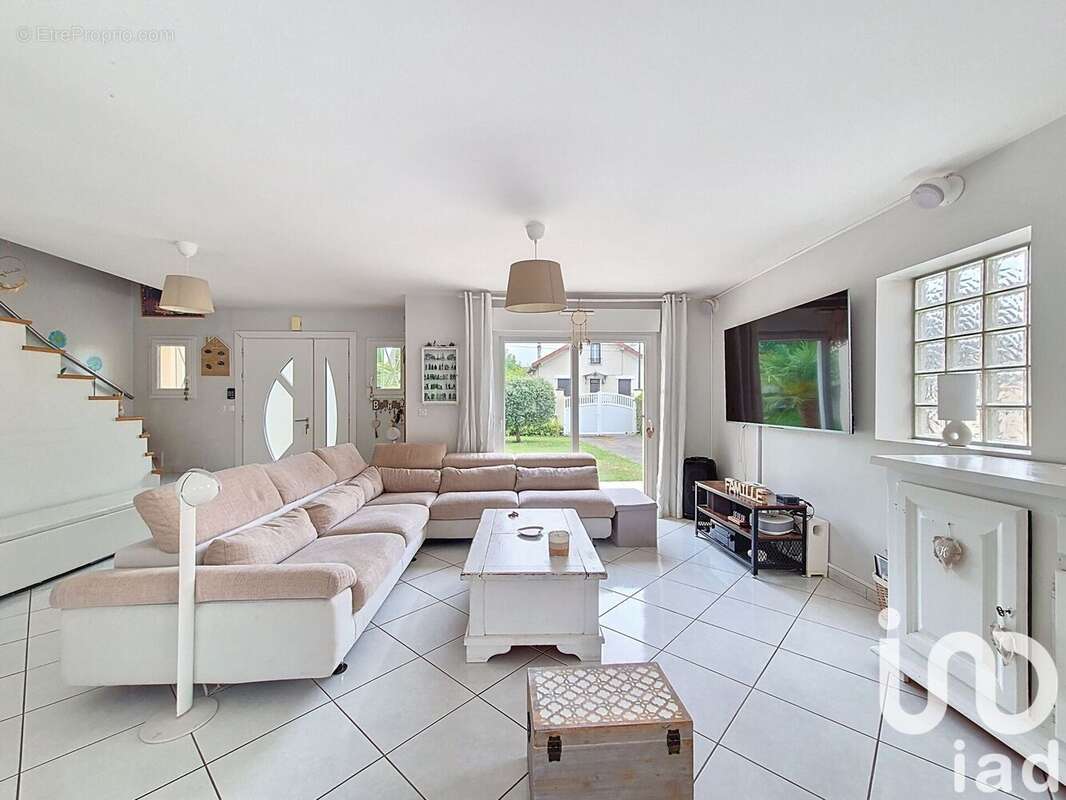 Photo 7 - Maison à LES CLAYES-SOUS-BOIS