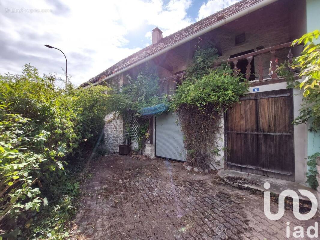 Photo 1 - Maison à SAINT-EUSEBE