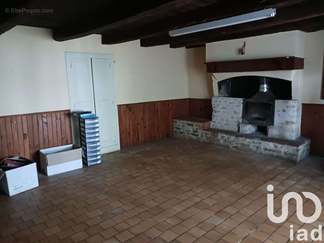 Photo 2 - Maison à LA FERRIERE-AIROUX