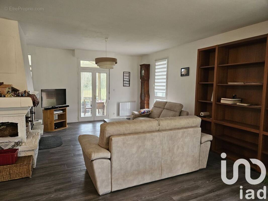 Photo 1 - Maison à LINARS