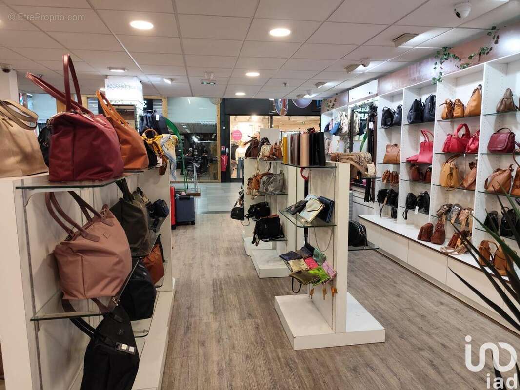 Photo 8 - Commerce à MONTIVILLIERS