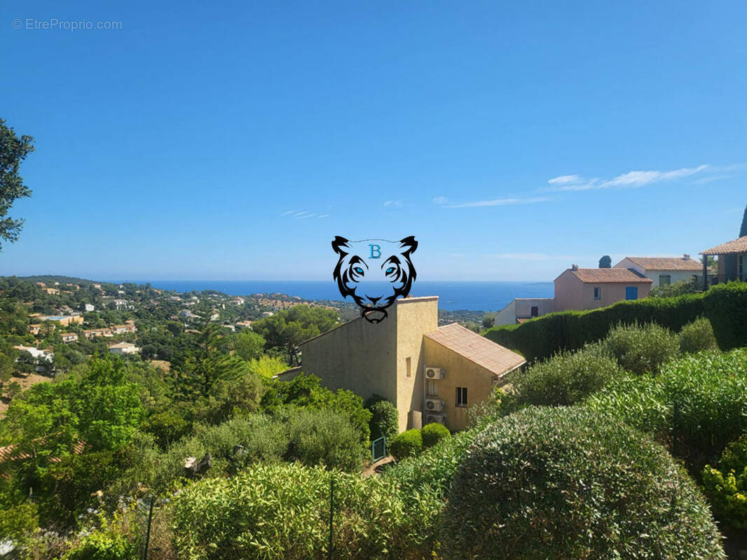 Maison à LES ISSAMBRES