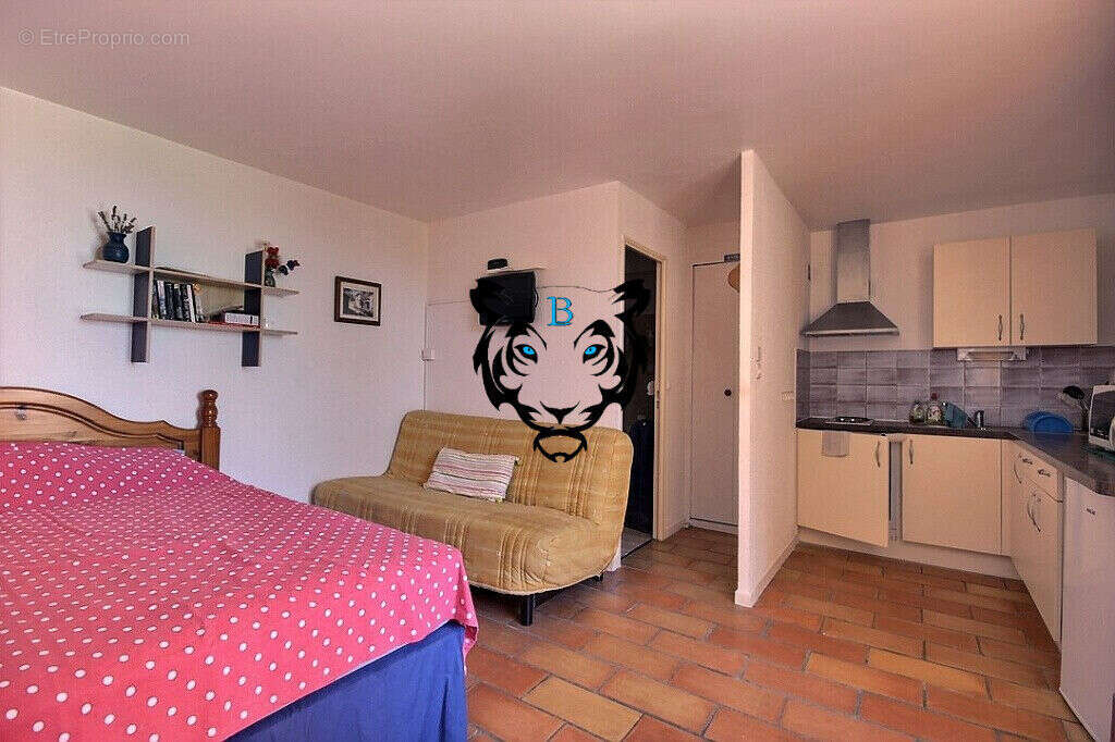 Maison à LES ISSAMBRES