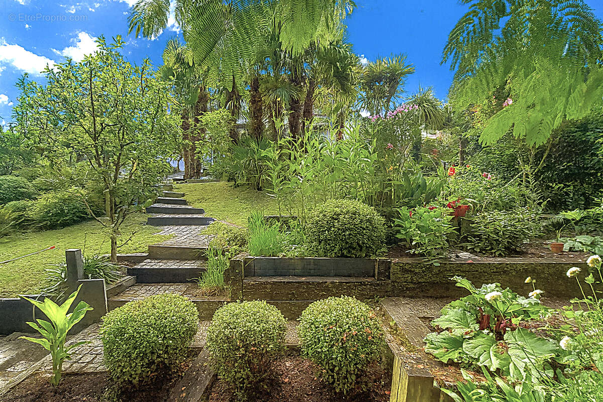 Maison à LA TURBALLE