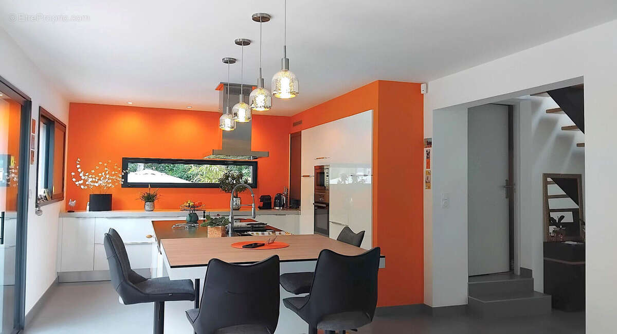 Maison à LA TURBALLE