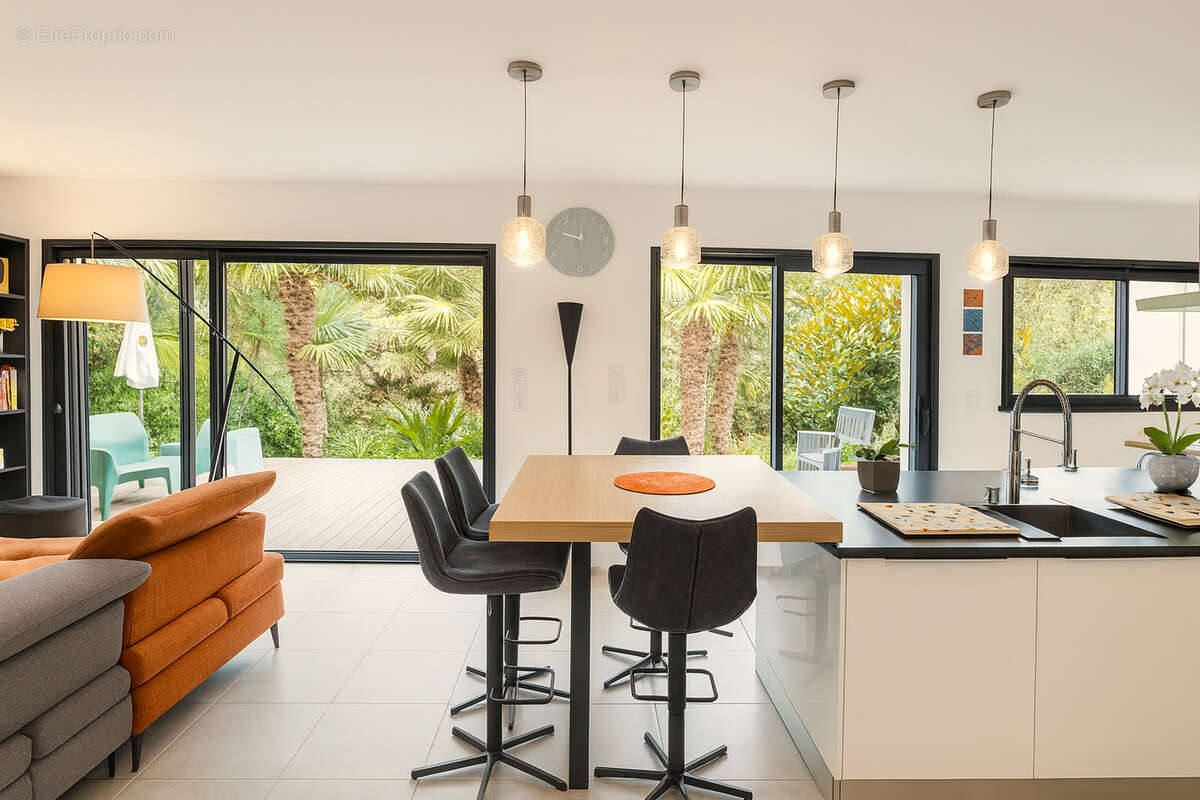 Maison à LA TURBALLE