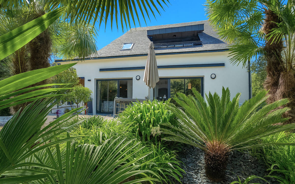 Maison à LA TURBALLE