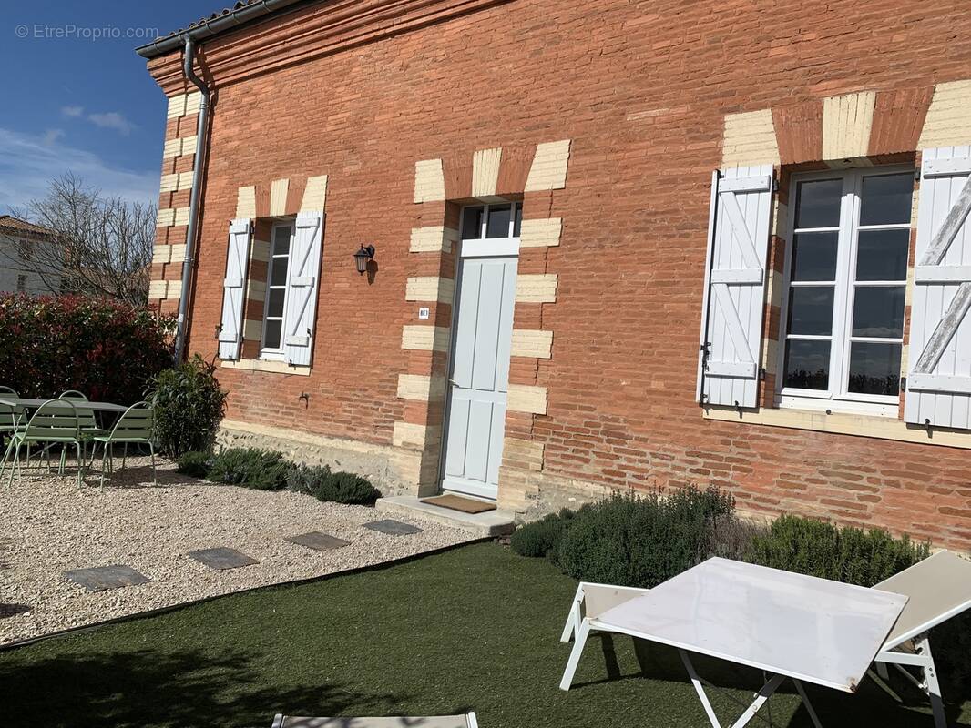 Maison à VILLENEUVE-LES-BOULOC