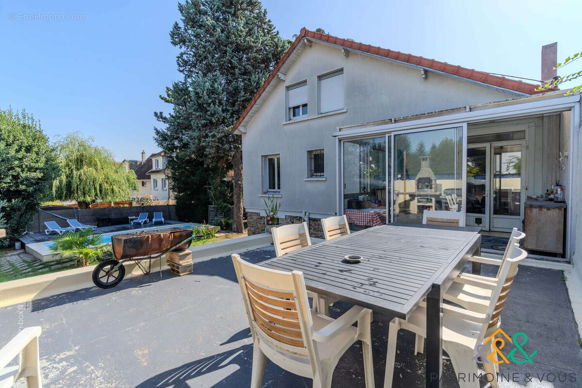 Maison à CHAMPIGNY-SUR-MARNE