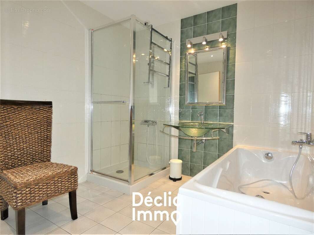 Maison à MOUTIERS-LES-MAUXFAITS