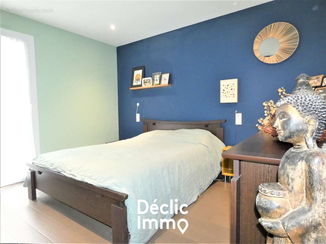 Maison à MOUTIERS-LES-MAUXFAITS