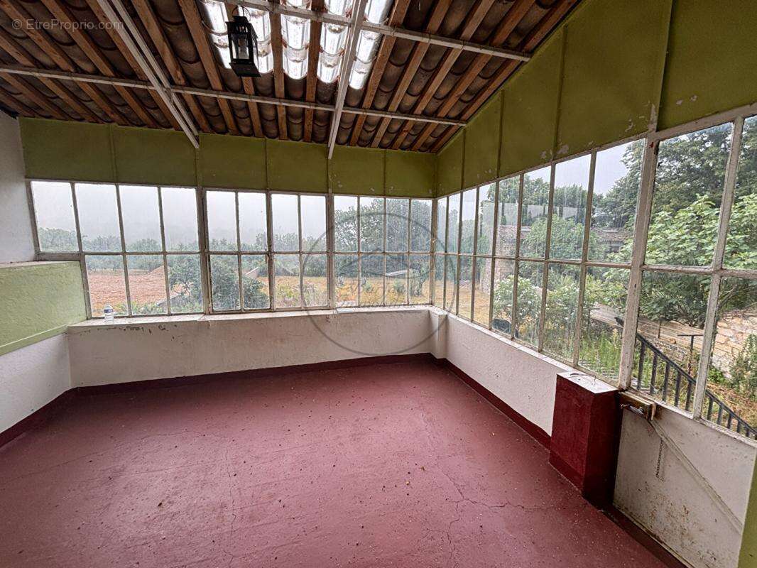 Maison à SAINT-PRIVAT-DE-CHAMPCLOS