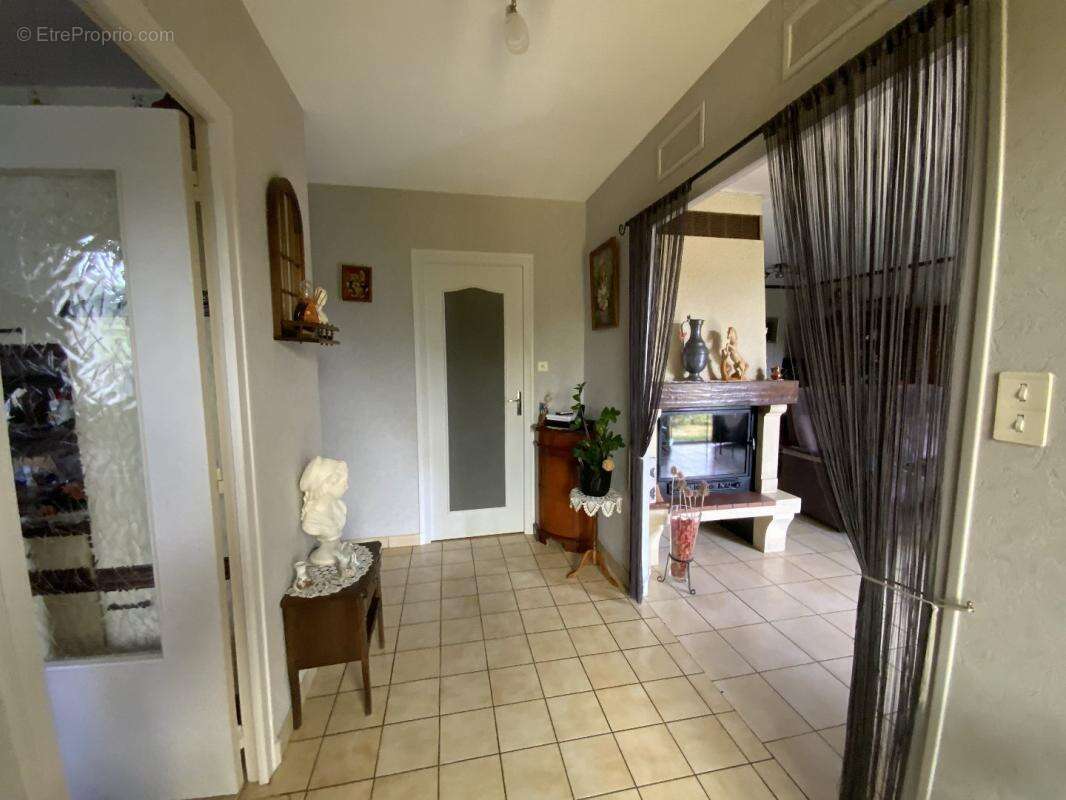 Maison à BOUSSAC-BOURG