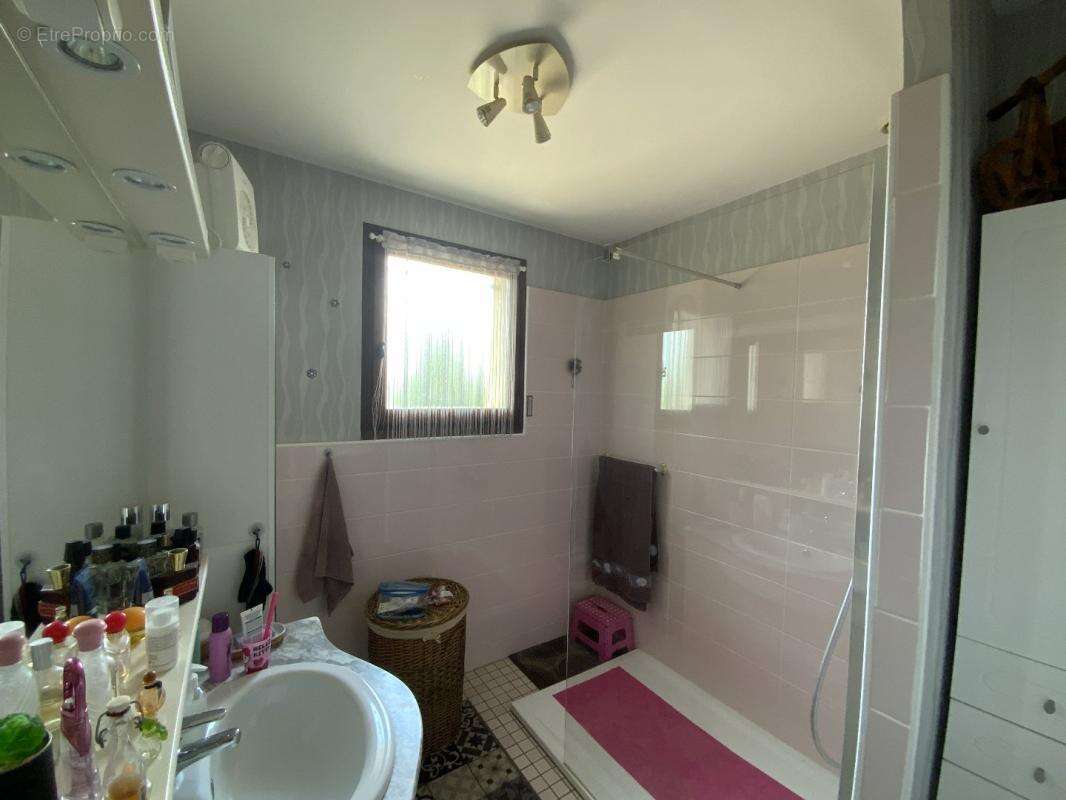 Maison à BOUSSAC-BOURG