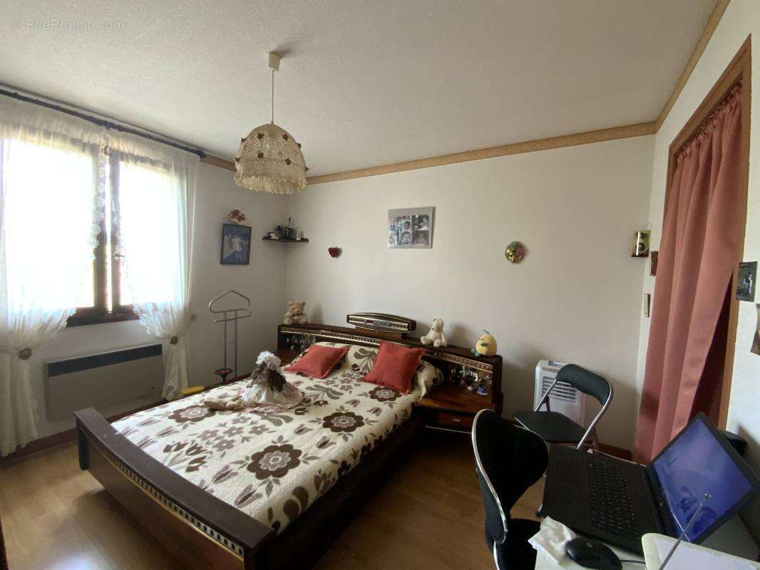 Maison à BOUSSAC-BOURG