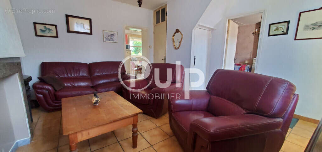 Maison à BRUAY-LA-BUISSIERE