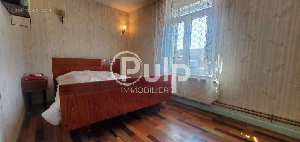 Maison à BRUAY-LA-BUISSIERE