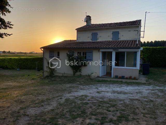 Maison à PONT-L&#039;ABBE-D&#039;ARNOULT