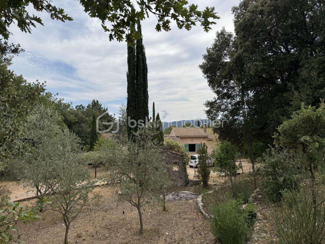 Maison à LA ROQUEBRUSSANNE