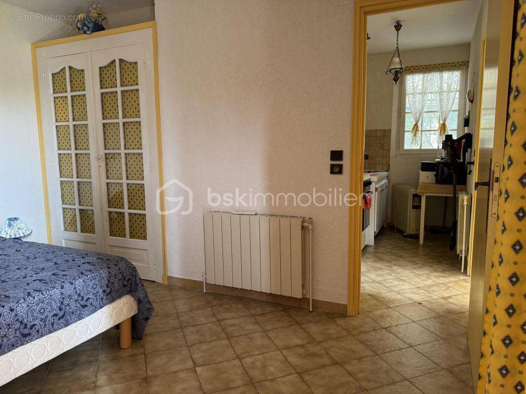 Maison à LA ROQUEBRUSSANNE