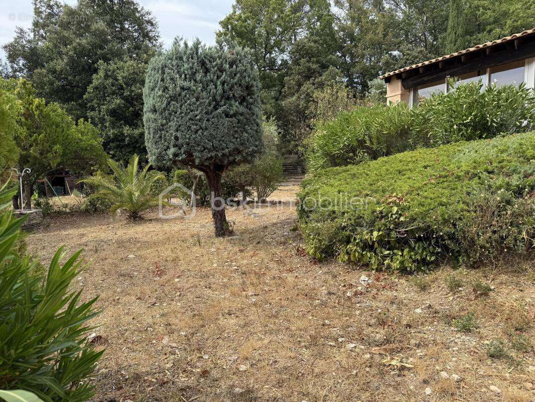 Maison à LA ROQUEBRUSSANNE