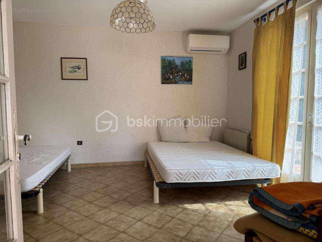 Maison à LA ROQUEBRUSSANNE