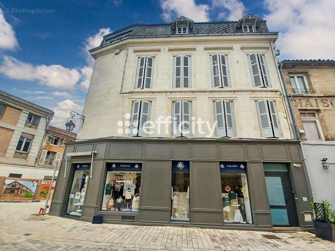 Appartement à COGNAC
