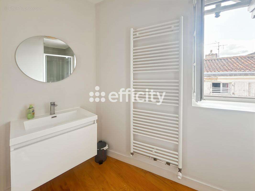 Appartement à COGNAC